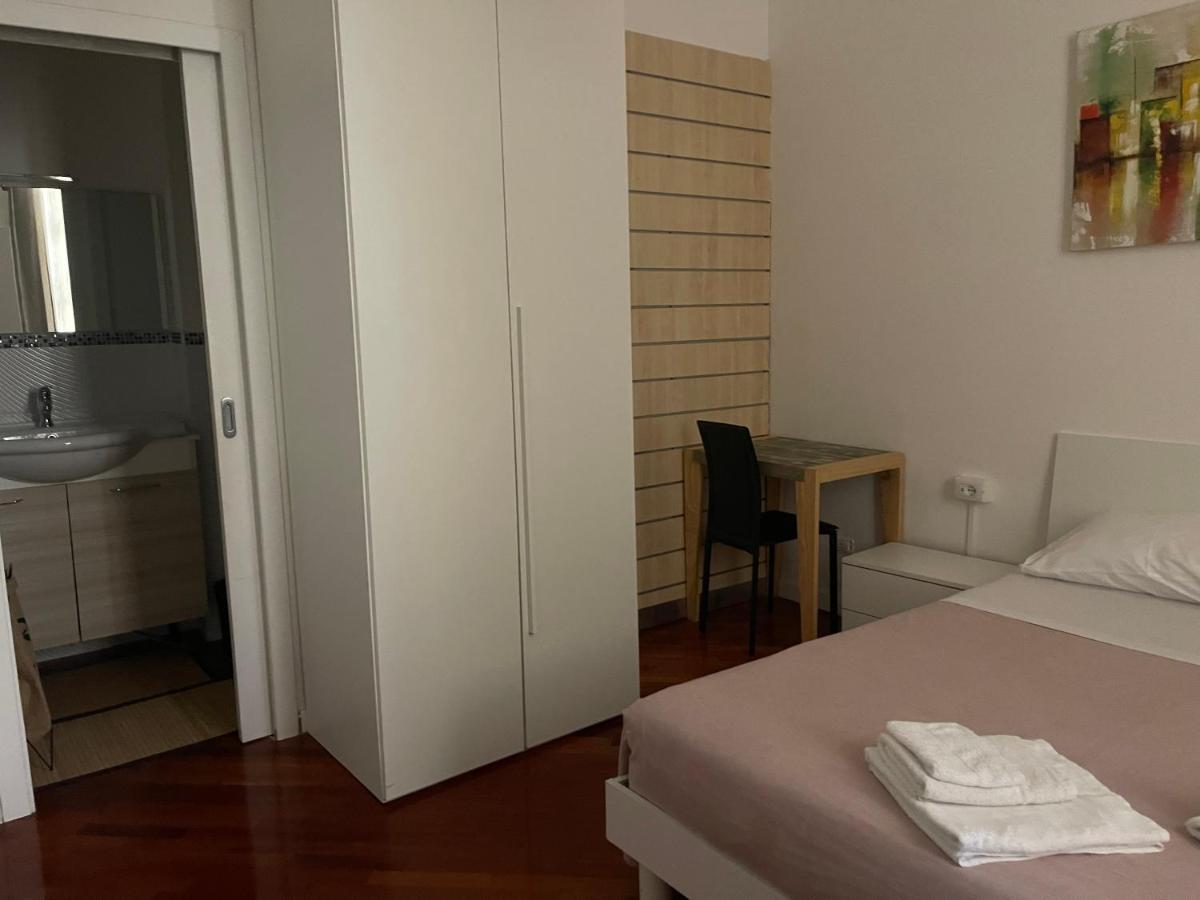 Una Rosa Blu Salerno Kültér fotó